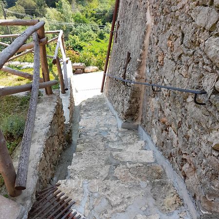 Ca Di Pippo "Tasso" Appartamento Ristrutturato Orco Feglino Exterior photo